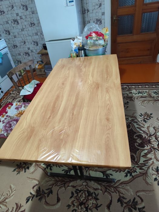 Стол 1.5метровый