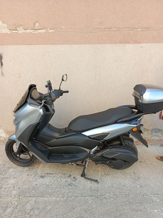 Benzinli skuter N-max