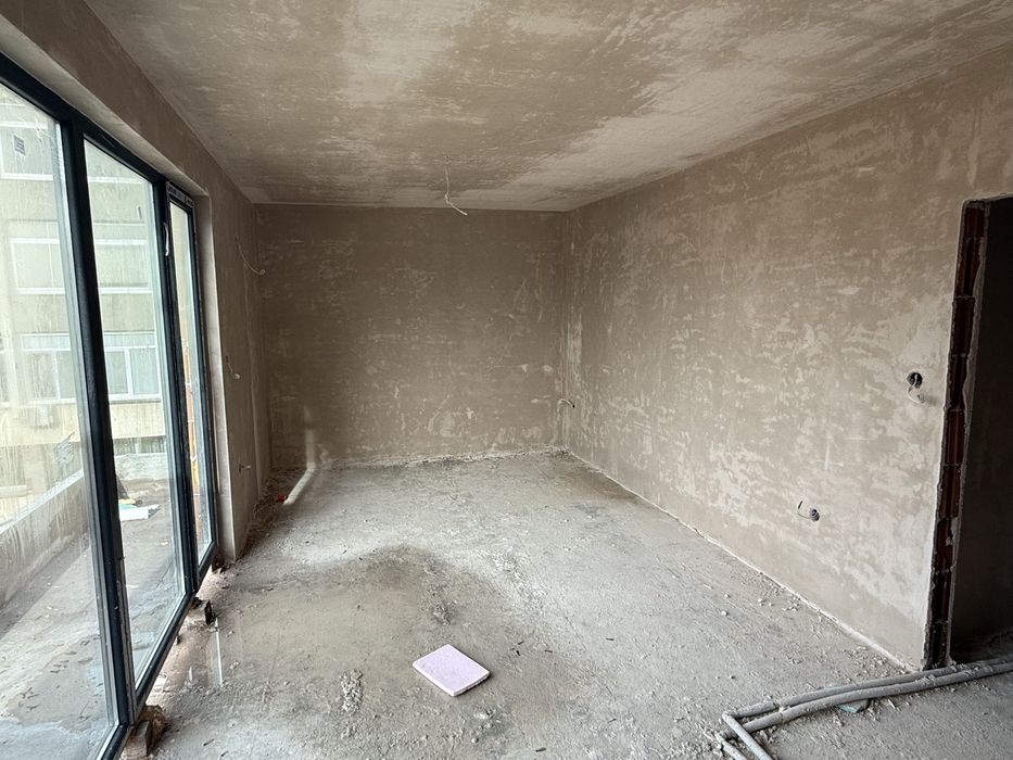 Продава се Тристаен апартамент в Търговище, Център - 105 кв.м за 518 €/кв.м - Снимка #7