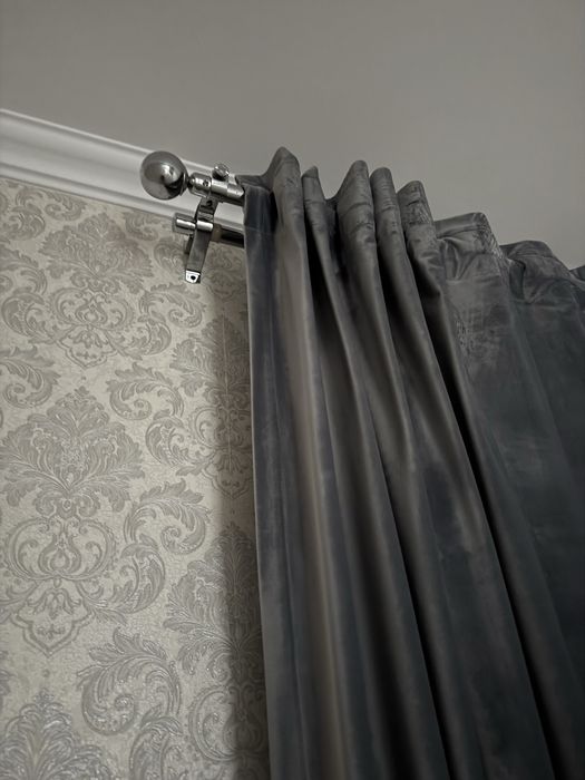 Продам классные Шторы с карнизом