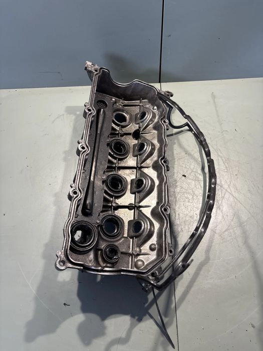 Capac culbutori Toyota Avensis 2004 2.0 D MT (116 hp)