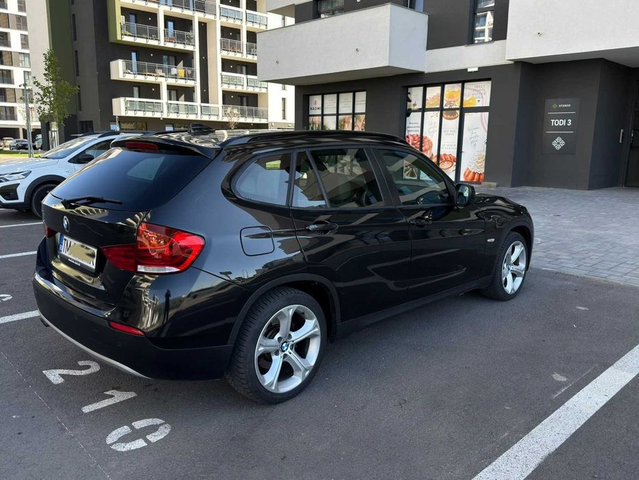 BMW X1 2012 — imagine 5