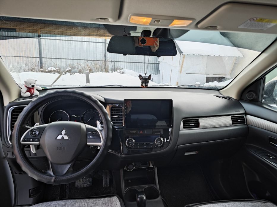 Митсубиси аутлендер 2.4 2013 год