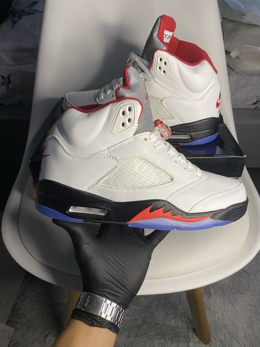 Air Jordan 5 Retro “Fire Red”