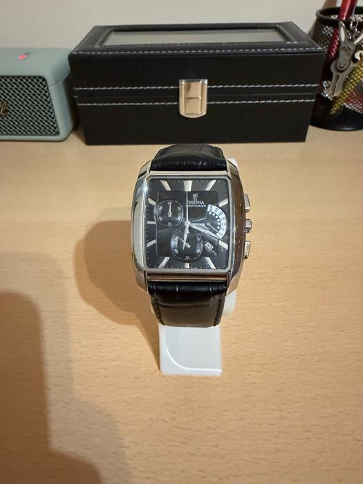 Часовник Festina Cronograph