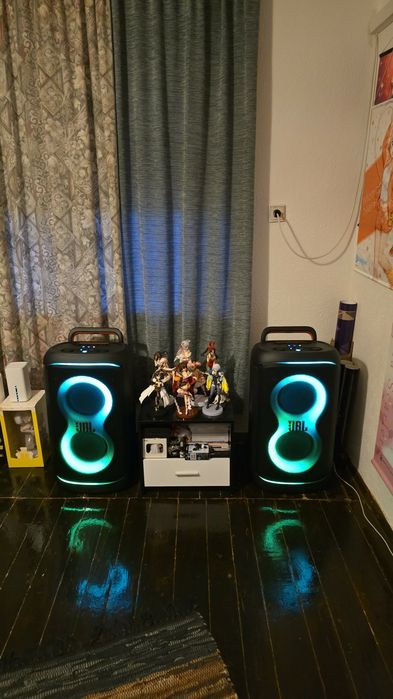 2 броя JBL partybox 520 нови