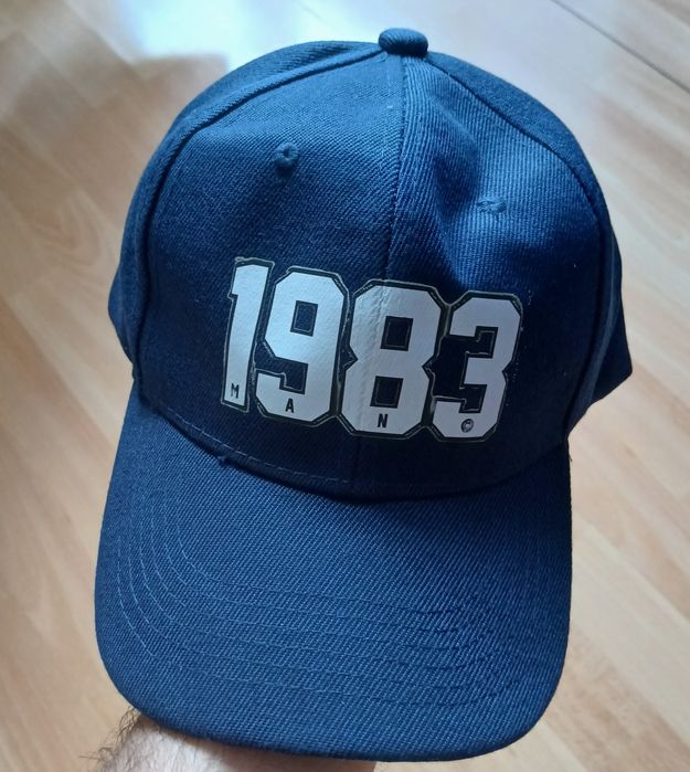 Tricou + șapcă "1983 Limited edition"