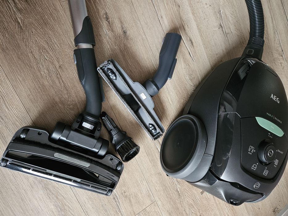 Прахосмукачка АЕG - VX8