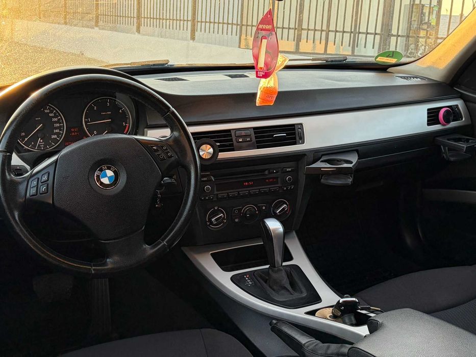BMW Seria 3 E91 (E90 Break) LCI (Facelift) 2010 - 2.0 Diesel - Automat