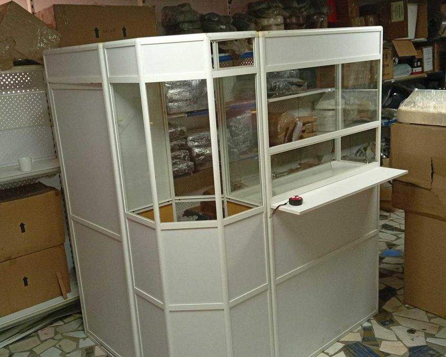 витрины, полки, шкаф