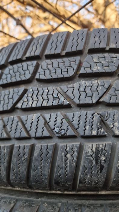 205 55 16 Continental 8 mm 2 anvelope iarna ca noi