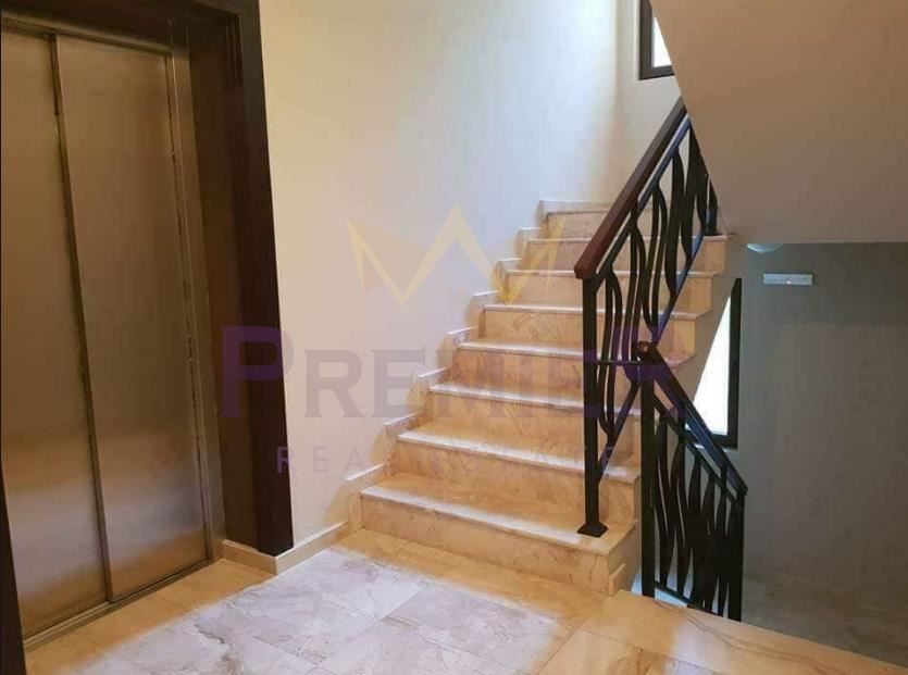 Дава се под наем Едностаен апартамент в Варна, Бриз - 30 кв.м за 255 € - Снимка #4