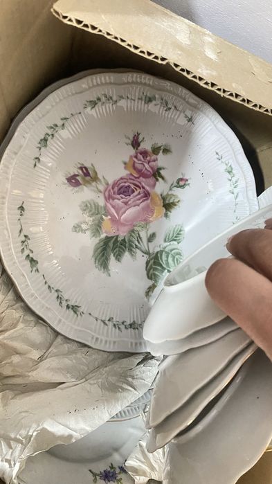 Продам столовый набор