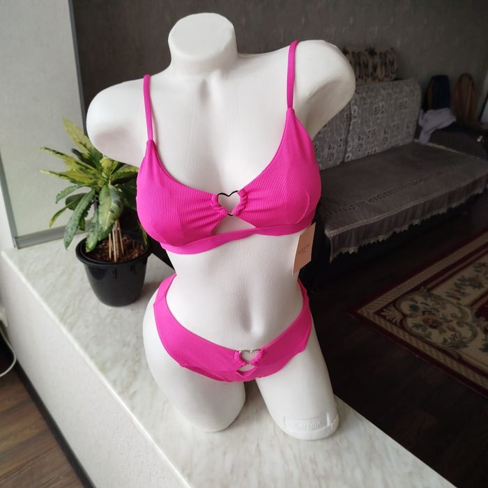 купальники продам