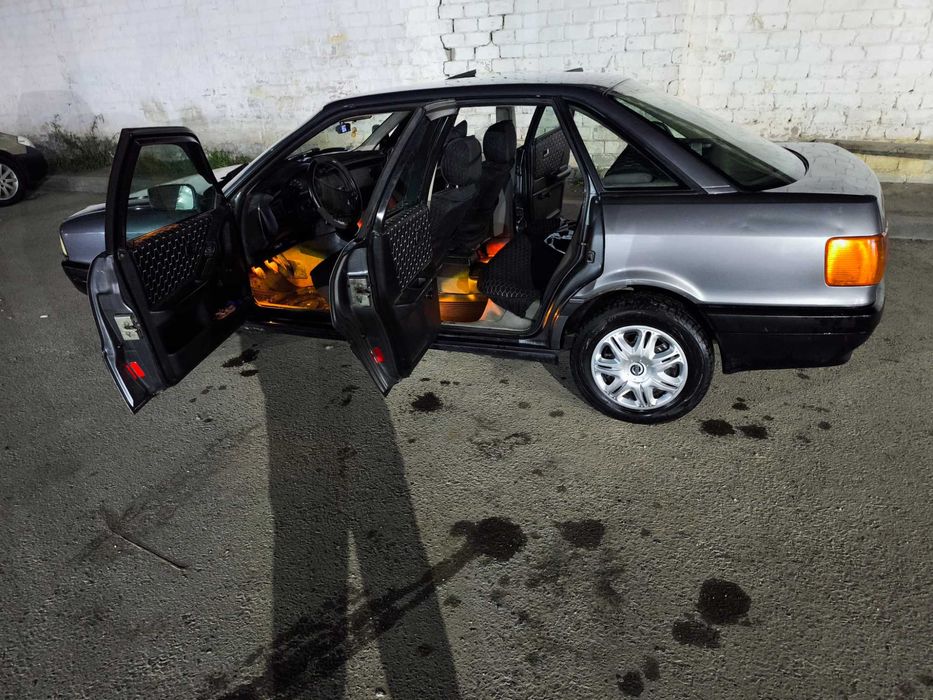 Продам Ауди 80 B3