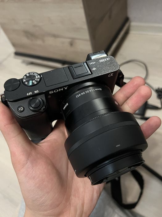 Продам sony a6300 срочно