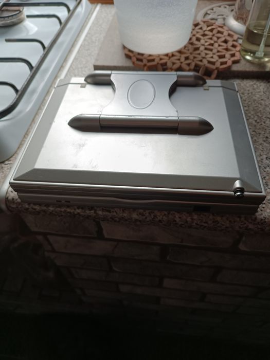 Продам для машины двд