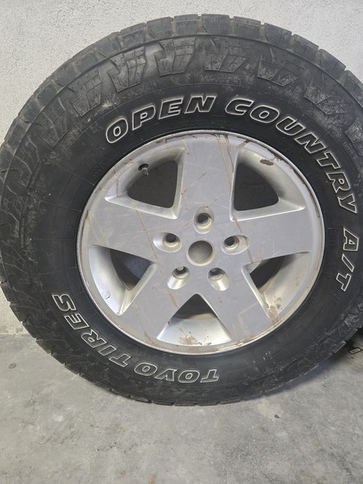 Гуми с джанти за Jeep Wrangler Jk