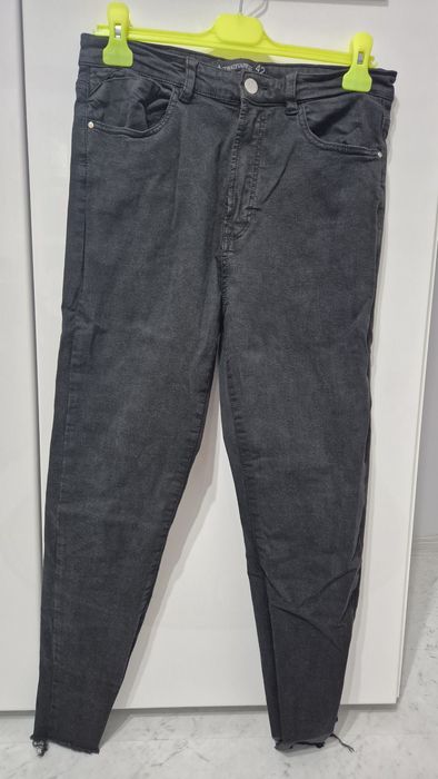 Blugi negri Stradivarius elastici, mărime 42