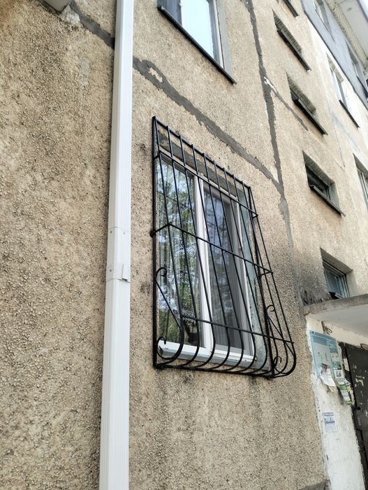 Решётки на окна металлические