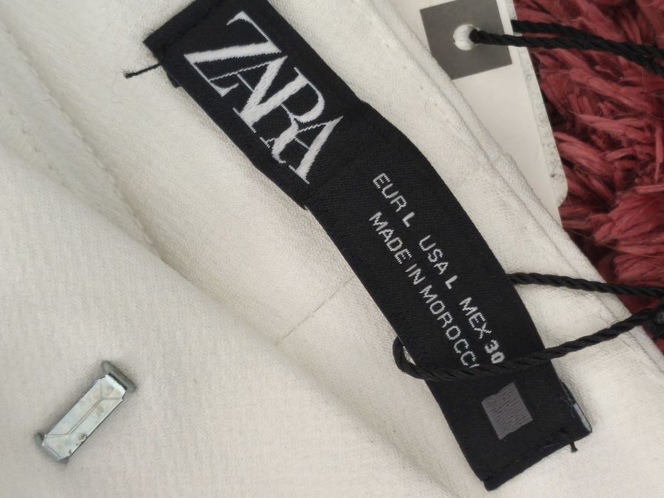 Pantaloni albi Zara mărimea L