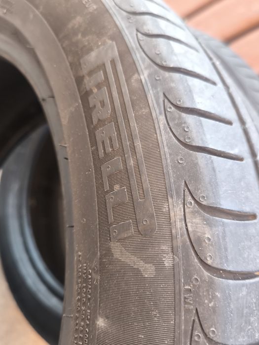 Vând 2 anvelope Pirelli Powercy R17