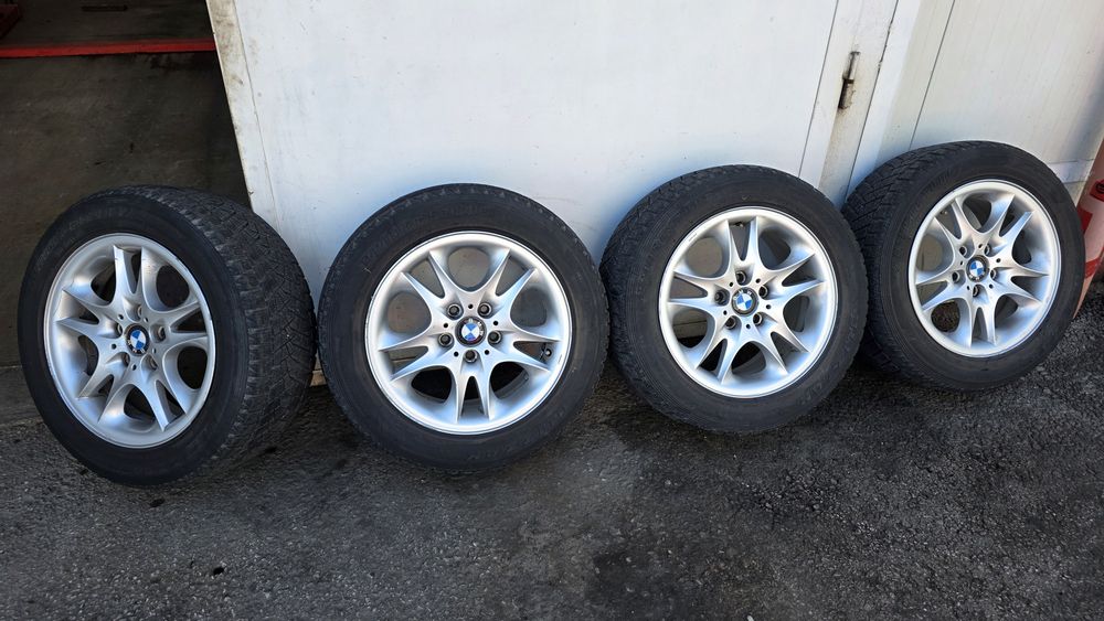 Джанти за BMW 17" със зимни гуми.