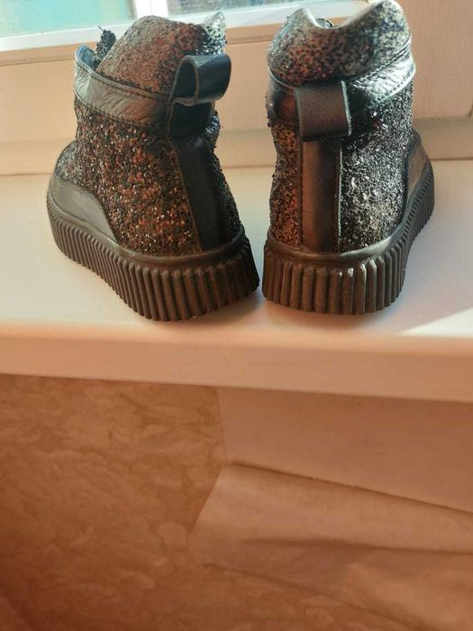 Ботинки кожаные черные для девочки производство Турция