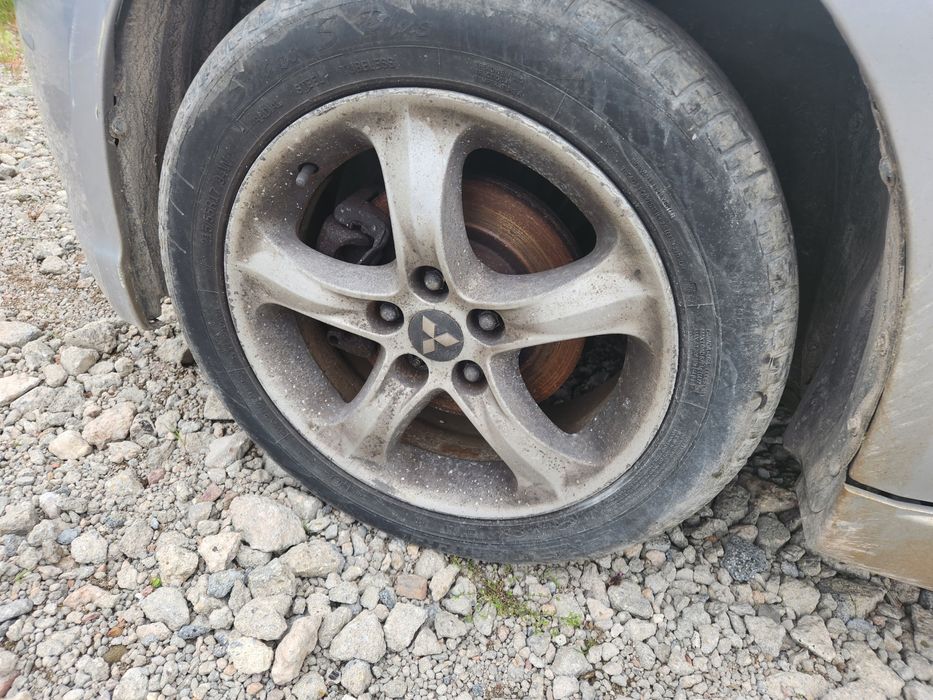 За Части Mitsubishi Grandis 2.4 auto 2006г