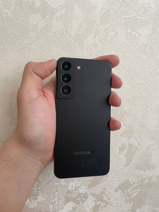 Samsung s22 8/128