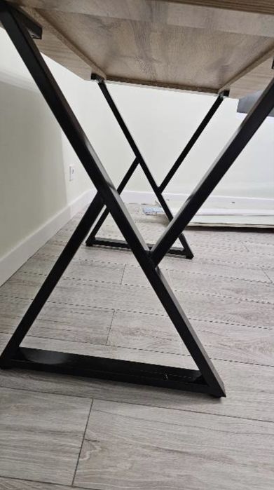 Продаю Стол Срочно.