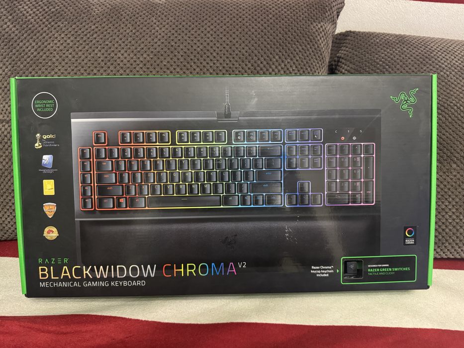 Клавиатура Razer Blackwidow chroma v2