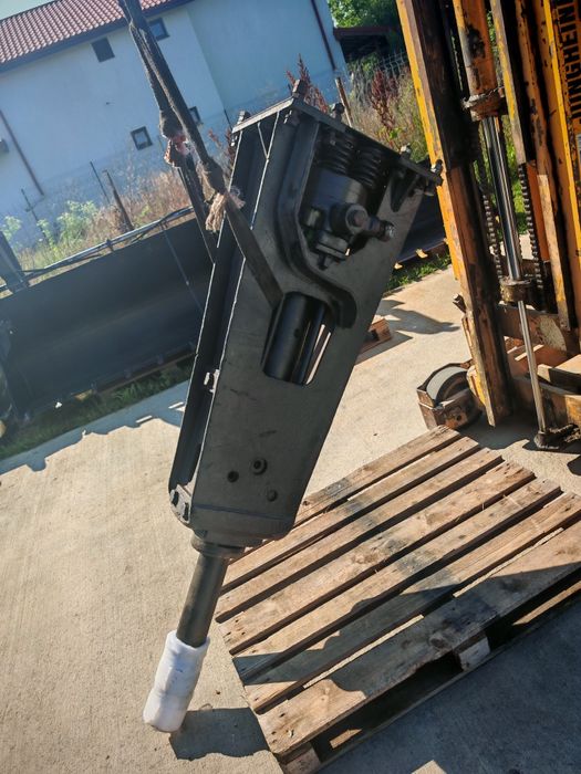 Ciocan Hidraulic SH Montabert BRH250 pentru excavator  8-16 t