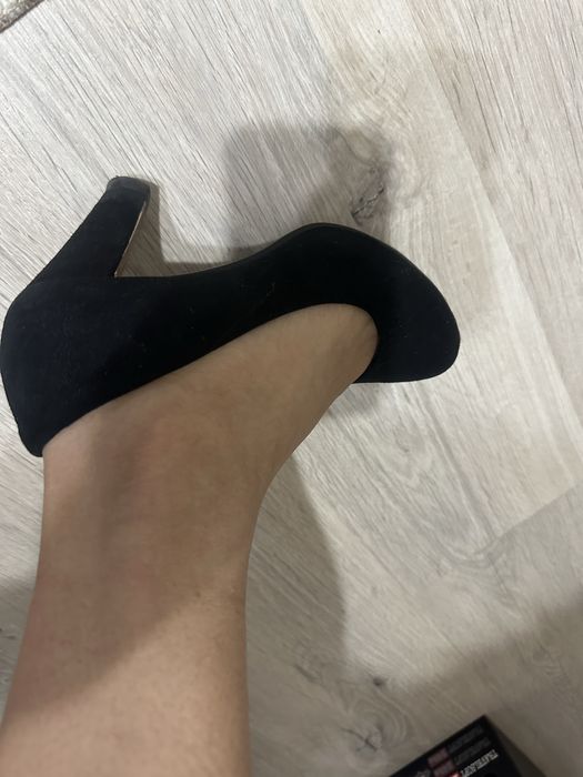 Продам замшевые туфли б/у