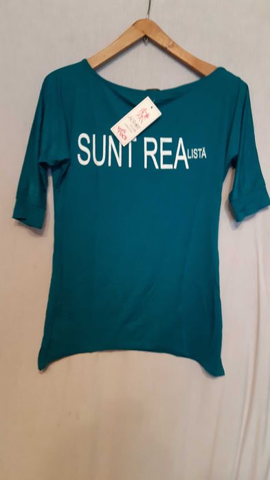 Bluza dama noua cu mesaj (Sunt realista)