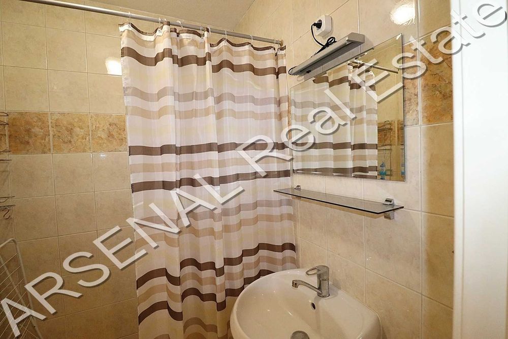 Дава се под наем Двустаен апартамент в София, Лозенец - 68 кв.м за 550 € - Снимка #4