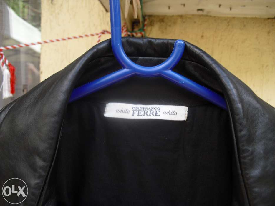 Original Gianfranco Ferre Italia geaca de piele neagra - Medium