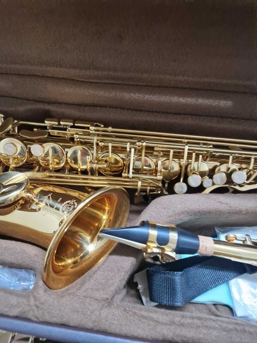 Saxofon alto semiprofesional