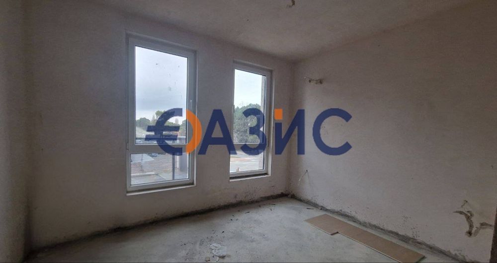 Продава се Двустаен апартамент в Несебър - 61 кв.м за 820 €/кв.м - Снимка #3