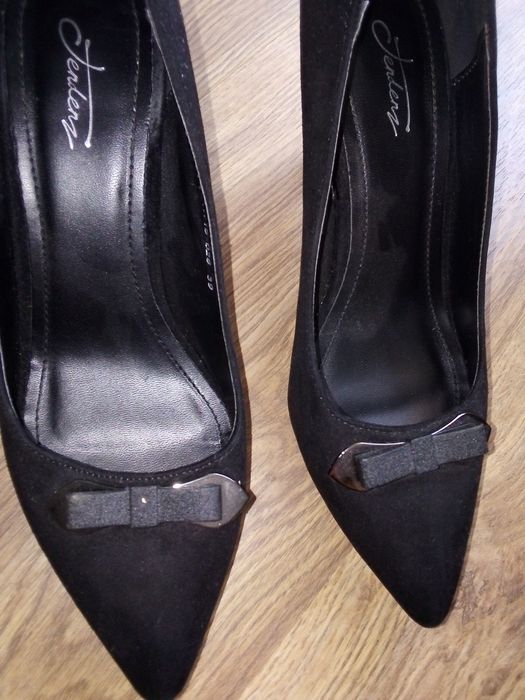 Обувки с ток. Тенденц