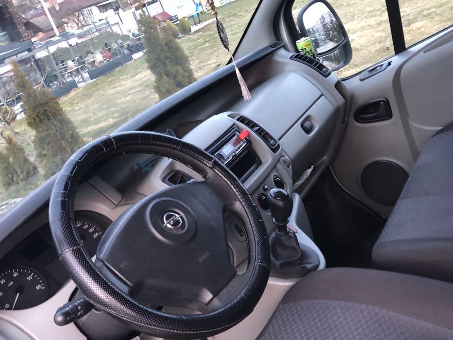 Opel Vivaro 8+1 persoane 1.9TDI 6 Viteze 101 cp