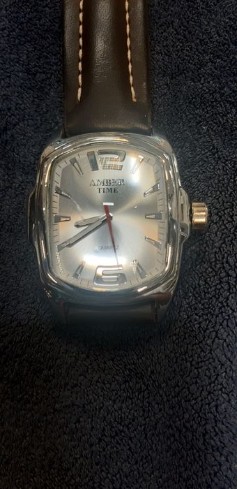 Часовник  AMBER TIME