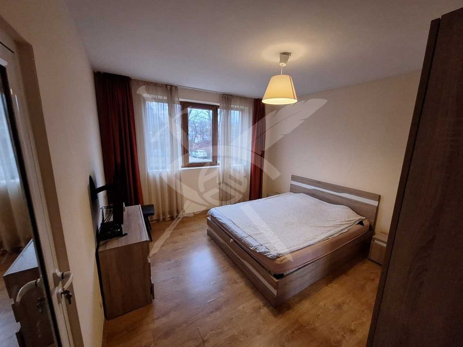 Дава се под наем Тристаен апартамент в София, Хладилника - 120 кв.м за 765 € - Снимка #1