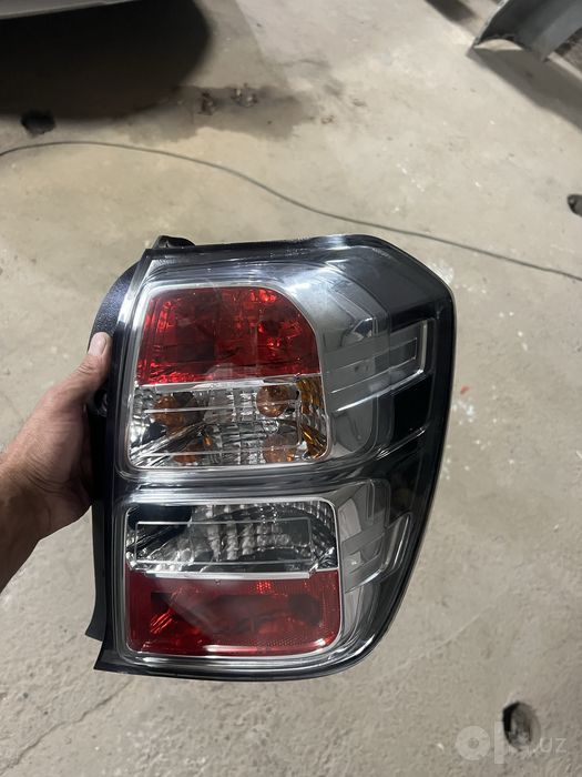 Kobalt orqa oʻng fara