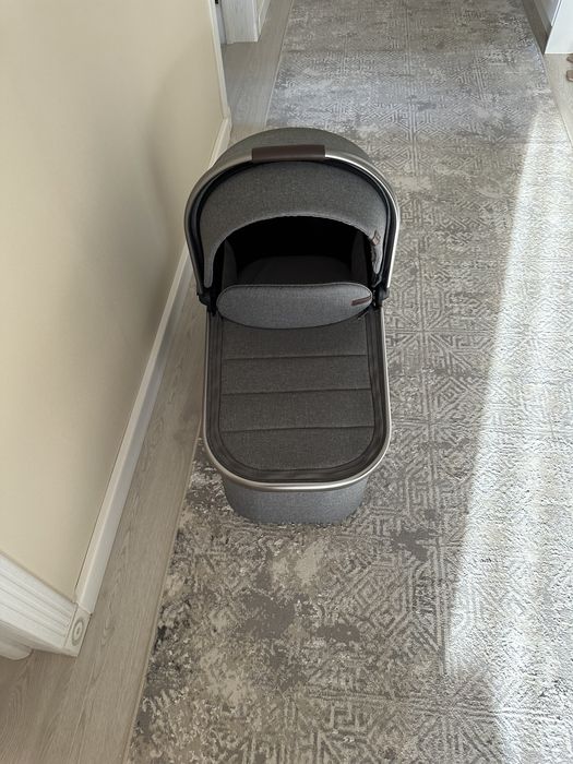 Коляска Aurora Carello