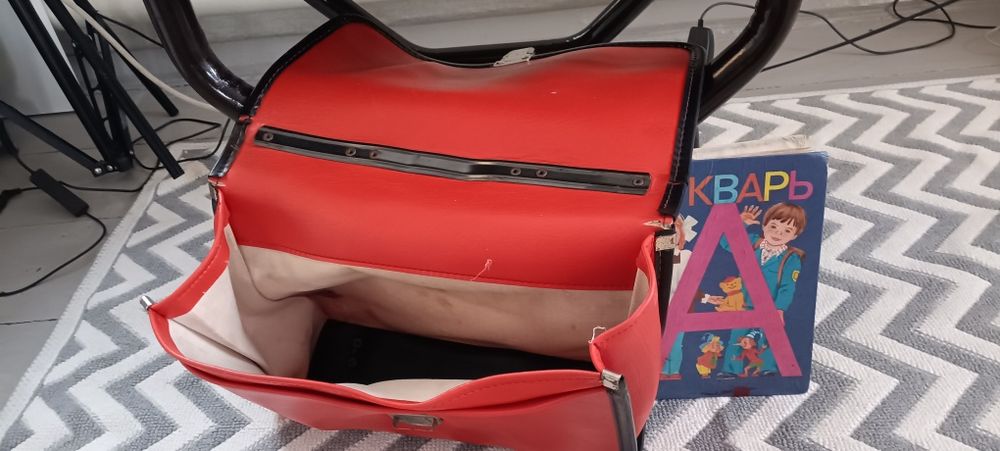 Портфель школьника из СССР винтажный