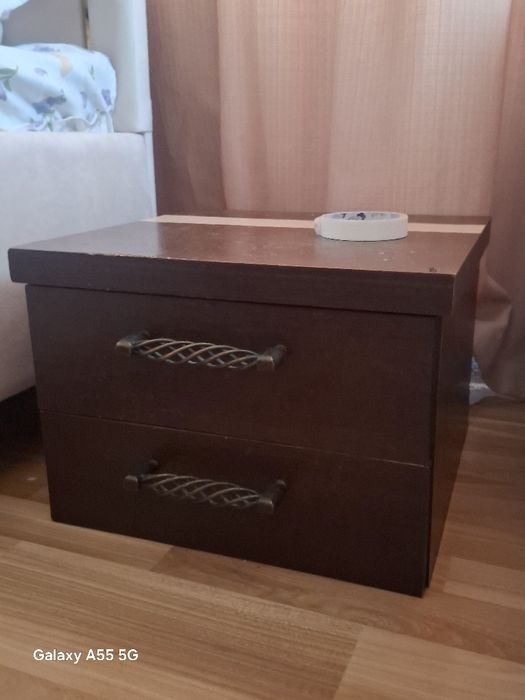 Продам тумбочку срочно