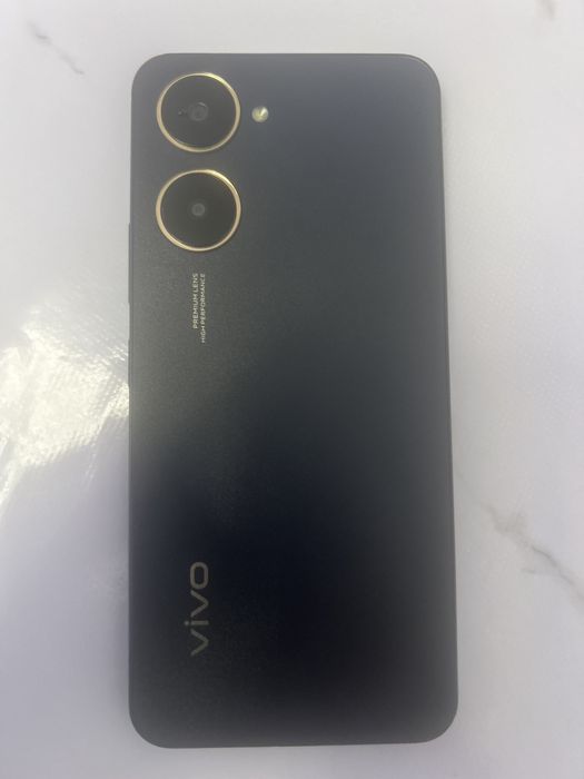 Продаю сотовый телефон