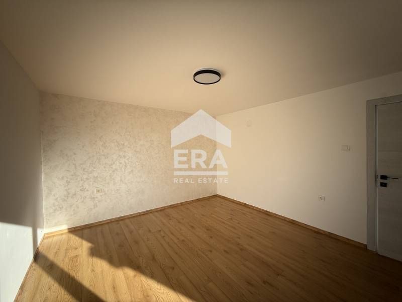 Двустаен, завършен до ключ апартамент за продажба, юг/запад, в близост