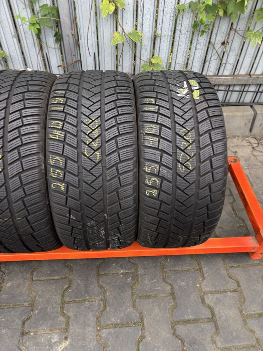 Anvelope Iarna 255/40/19 Vredestein WinTrac Pro 255 40 19 R19